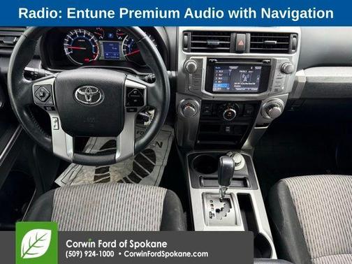 Midnight Black Metallic 2016 Toyota 4Runner SR5