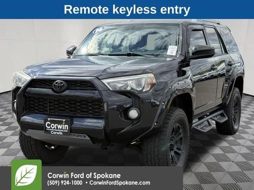 Midnight Black Metallic 2016 Toyota 4Runner SR5