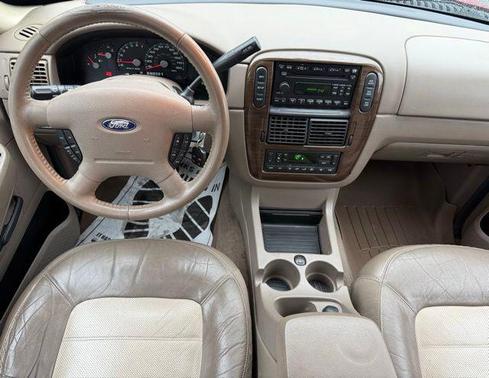 Red Fire Clearcoat Metallic 2005 Ford Explorer Eddie Bauer