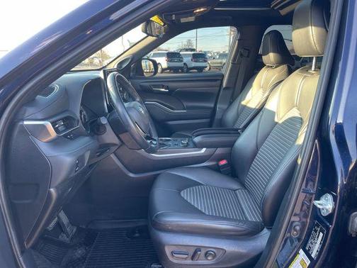 2021 Toyota Highlander XSE