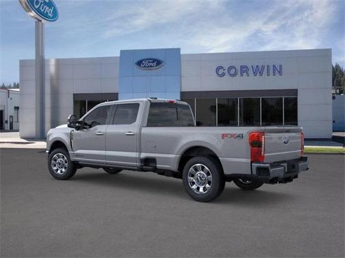 2025 Ford F-350 Lariat Super Duty