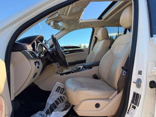 Polar White 2016 Mercedes-Benz GLE-Class GLE 350 4MATIC