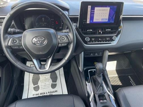 2023 Toyota Corolla Cross XLE