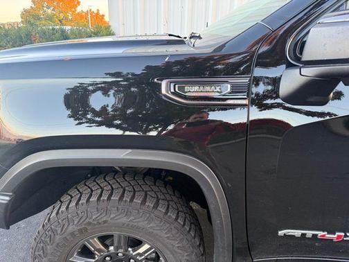2025 GMC Sierra 1500 AT4X