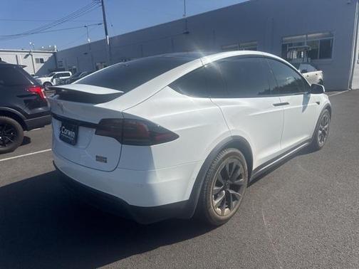2022 Tesla Model X Plaid