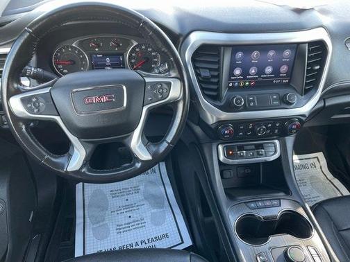 2020 GMC Acadia SLT