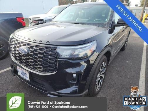 2025 Ford Explorer ST-Line