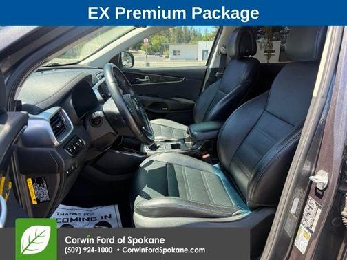 Platinum Graphite 2016 Kia Sorento EX