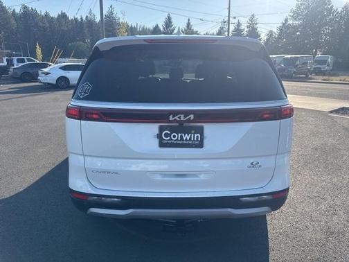 2024 Kia Carnival EX