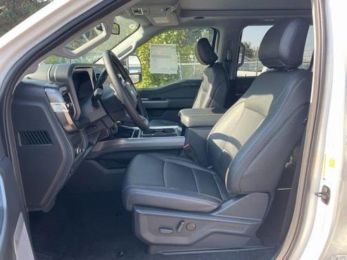 2025 Ford F-350 Lariat Super Duty