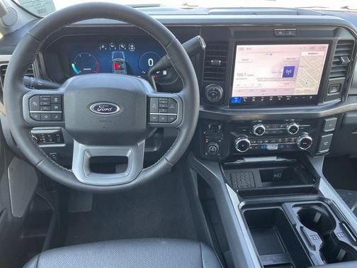 2025 Ford F-350 Lariat Super Duty