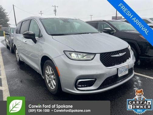 2024 Chrysler Pacifica Touring-L