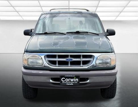 Green 1996 Ford Explorer XLT