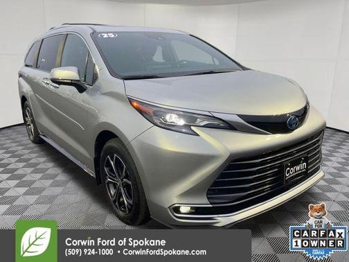 2025 Toyota Sienna Platinum 7 Passenger