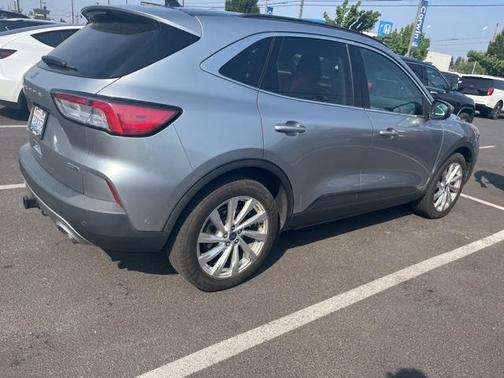 2021 Ford Escape Titanium Hybrid