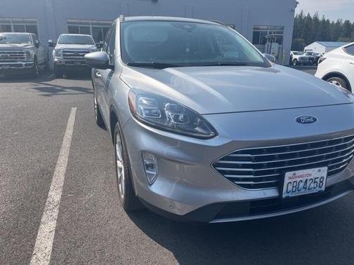 2021 Ford Escape Titanium Hybrid