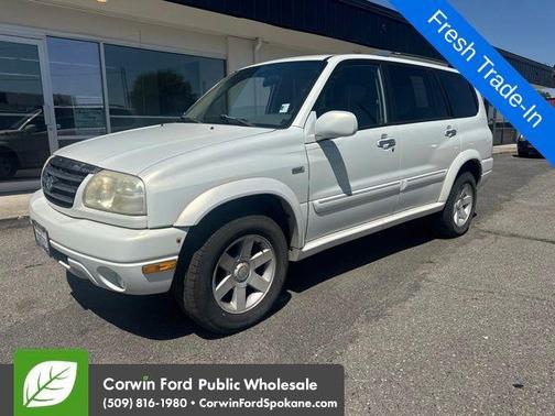 White Pearl 2002 Suzuki XL7 Limited
