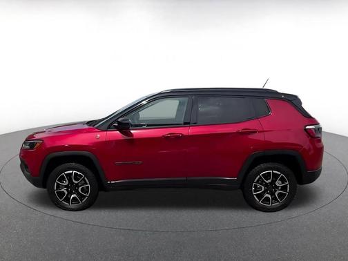 Red Hot Pearlcoat 2025 Jeep Compass Trailhawk