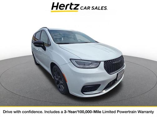 Bright White Clearcoat 2025 Chrysler Pacifica Limited