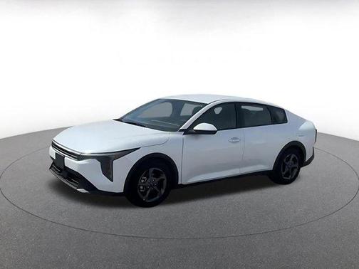 Snow White Pearl 2025 Kia K4 LXS