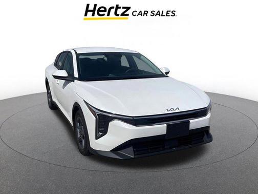 Snow White Pearl 2025 Kia K4 LXS