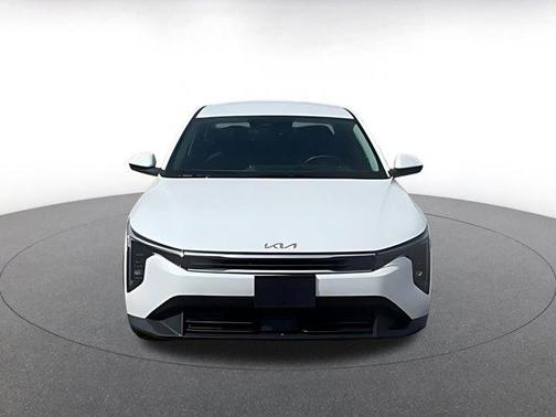 Snow White Pearl 2025 Kia K4 LXS