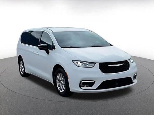 2025 Chrysler Pacifica L