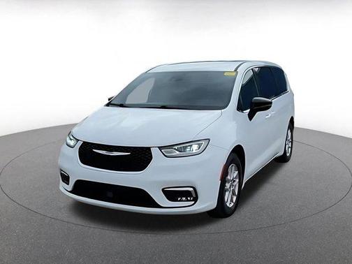 2025 Chrysler Pacifica L