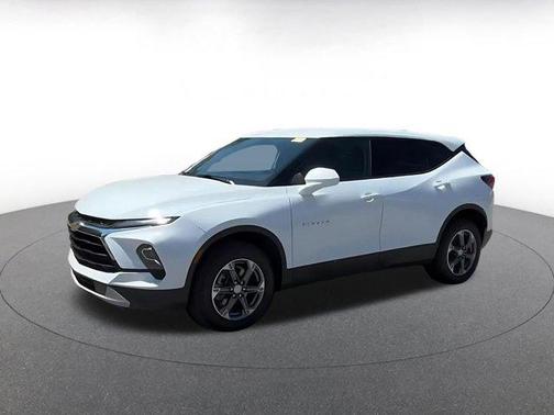 Summit White 2025 Chevrolet Blazer 2LT