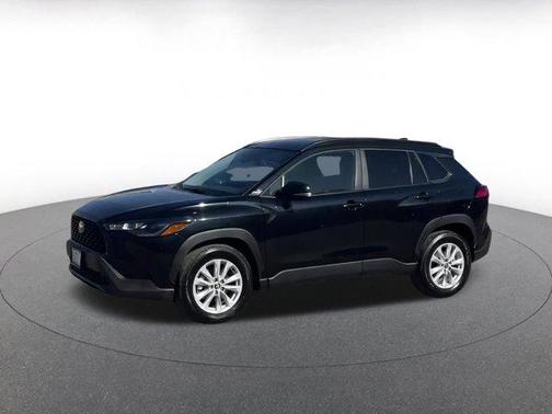 2025 Toyota Corolla Cross LE