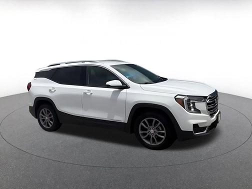Summit White 2024 GMC Terrain SLT