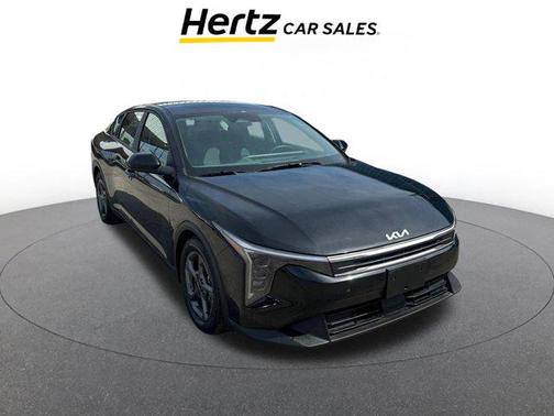 Aurora Black Pearl 2025 Kia K4 LXS