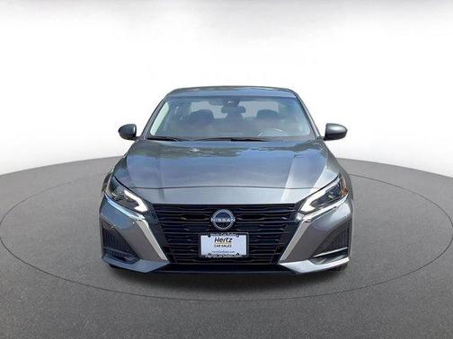 Gun Metallic 2025 Nissan Altima SV FWD