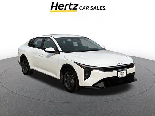 Snow White Pearl 2025 Kia K4 LXS