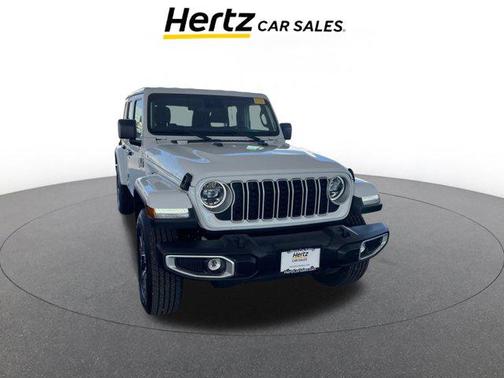 2025 Jeep Wrangler 4-Door Sahara 4x4