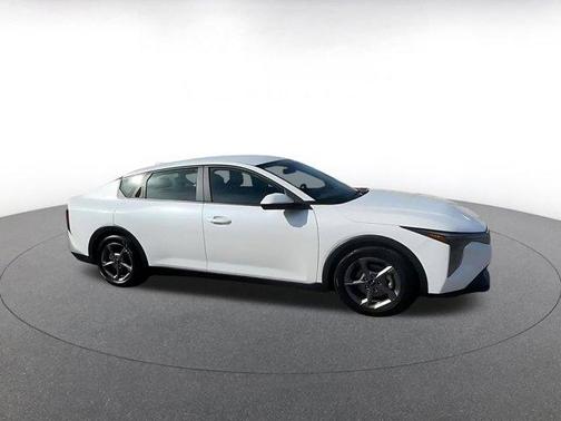 Snow White Pearl 2025 Kia K4 LXS