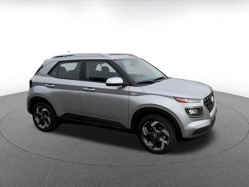 Shimmering Silver 2025 Hyundai VENUE SEL