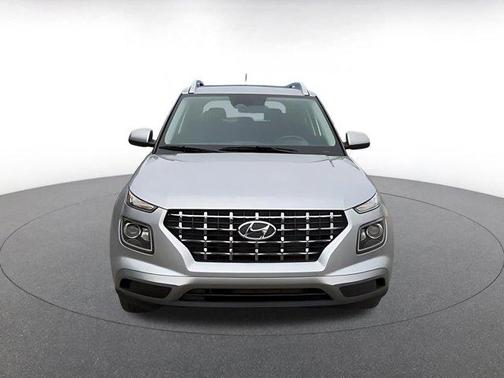 Shimmering Silver 2025 Hyundai VENUE SEL