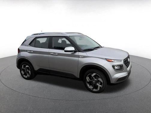 Shimmering Silver 2025 Hyundai VENUE SEL