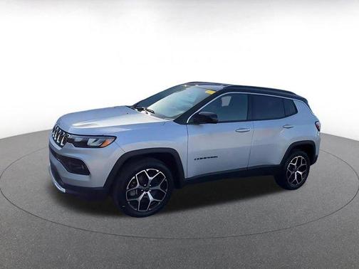 Silver Zynith Metallic Clearcoat 2025 Jeep Compass Limited