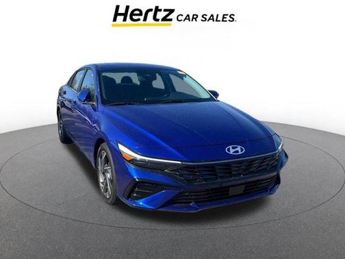 2025 Hyundai ELANTRA SEL