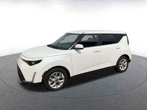 Snow White Pearl 2025 Kia Soul LX