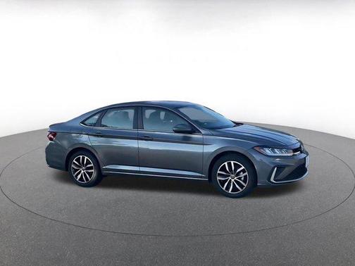 Gray 2025 Volkswagen Jetta 1.5T SE