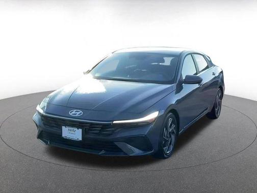 2025 Hyundai ELANTRA SEL