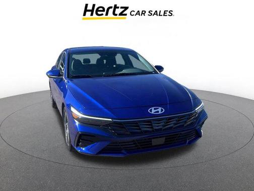 2025 Hyundai ELANTRA SEL