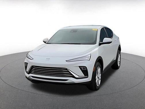 Summit White 2025 Buick Envista Preferred FWD