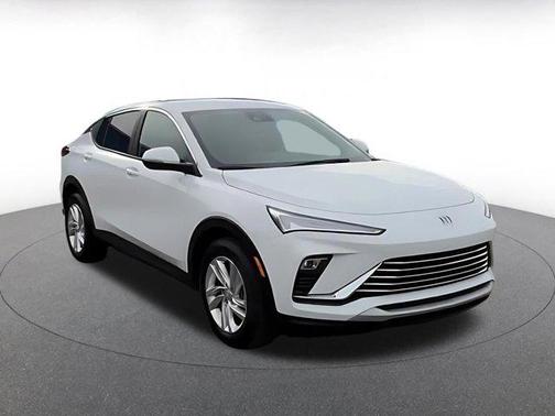 Summit White 2025 Buick Envista Preferred FWD