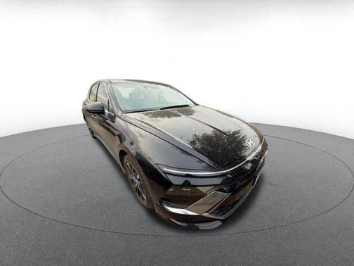 Abyss Black 2025 Hyundai SONATA SEL