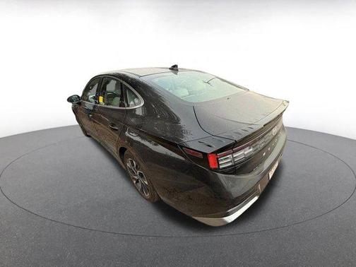 Abyss Black 2025 Hyundai SONATA SEL