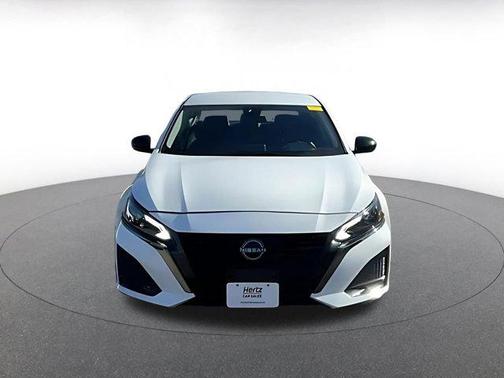 2025 Nissan Altima SR FWD